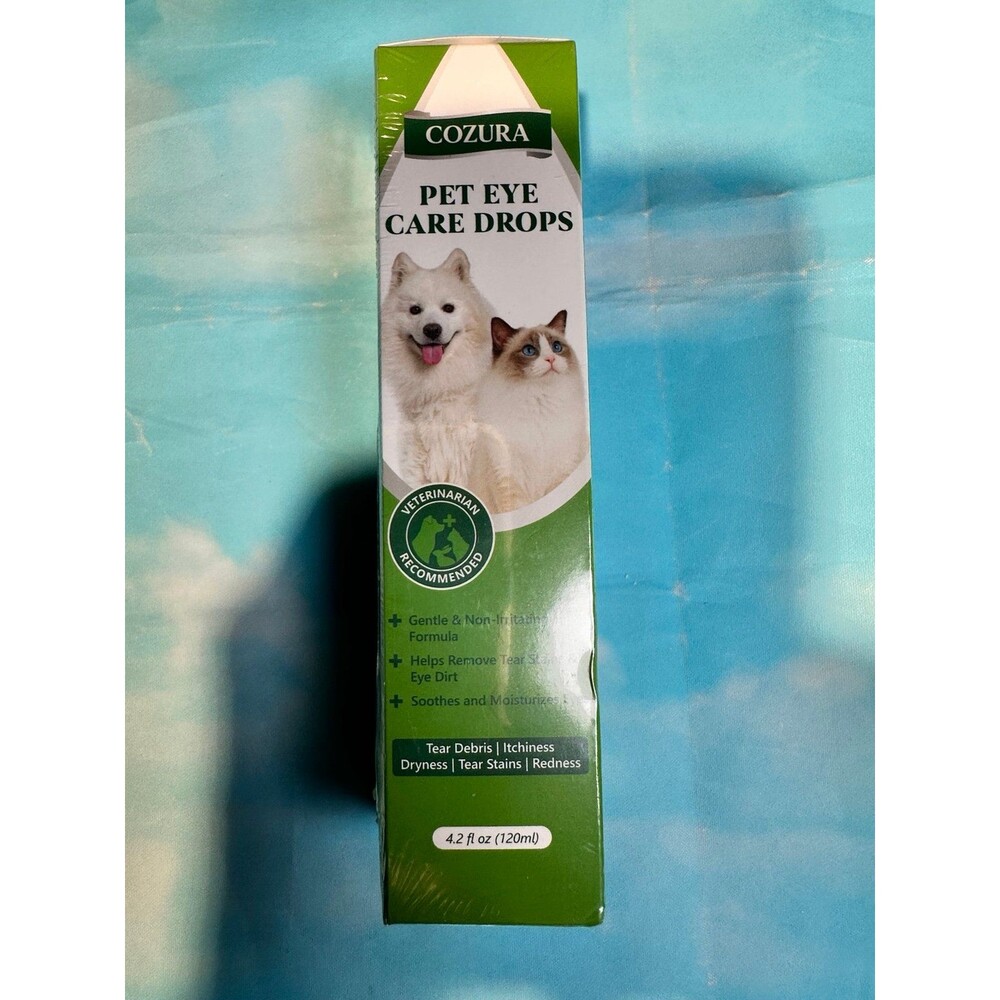 Dog and Cat Eye care. Eye wash.